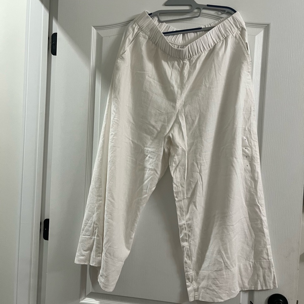 Women’s White Linen wide leg pants